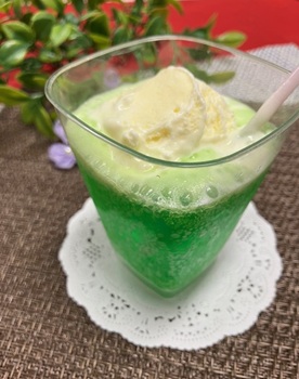 クリームソーダ